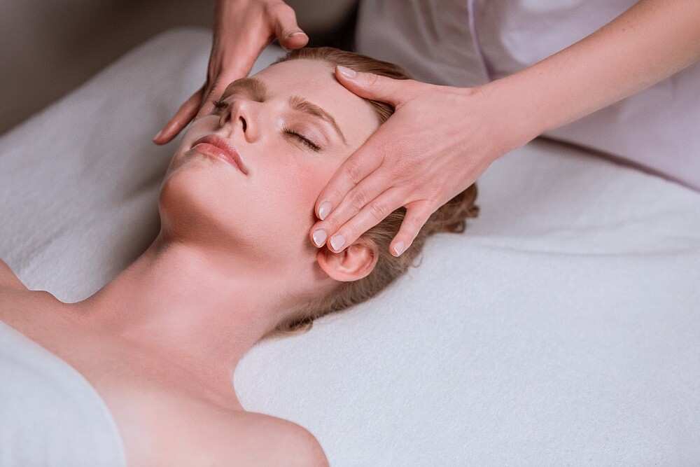 Sisley奇蹟明亮眼部護理示意圖。