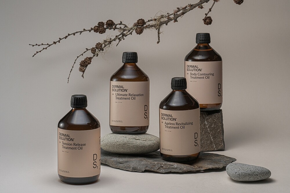 盎然Revive spa身體課程搭配使用Dermalogica德卡的身體調理油。