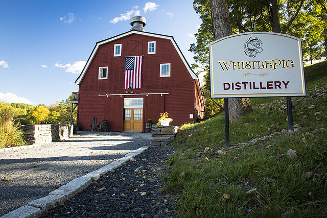 「口哨豬 WHISTLEPIG」來自美國東北部的佛蒙特（Vermont）一處農場。