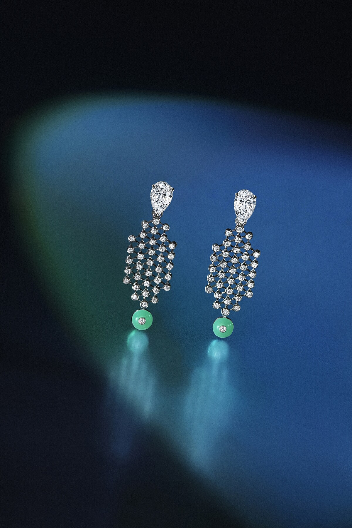 De Beers高級珠寶《The Alchemist of Light》