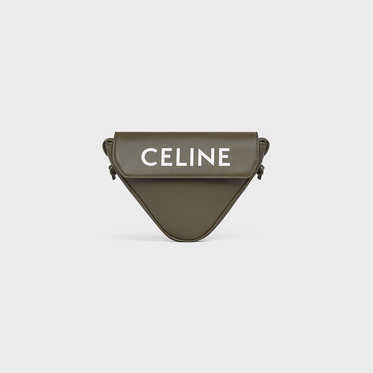 CELINE 印花平滑小牛皮革側背小包，NT44,500。