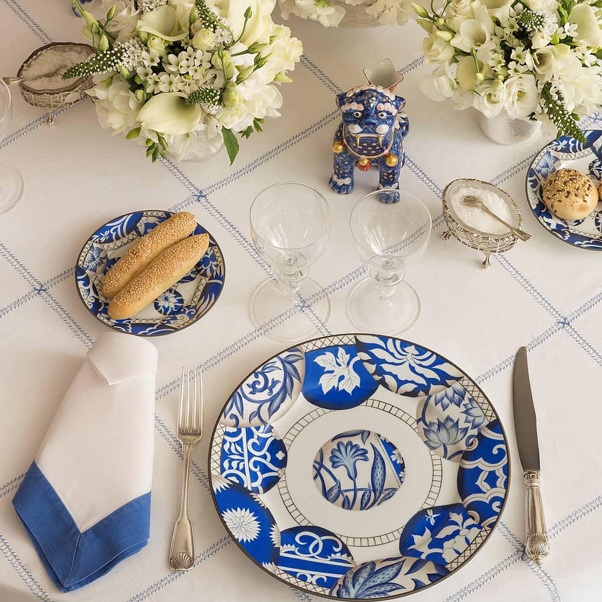 同名 Pinto Paris 餐瓷系列融入許多東方情調。