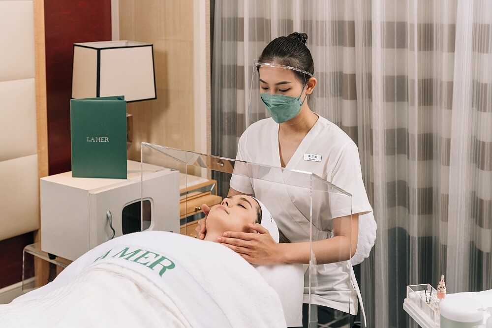 LA MER海洋拉娜的城市綠洲護膚示意照。