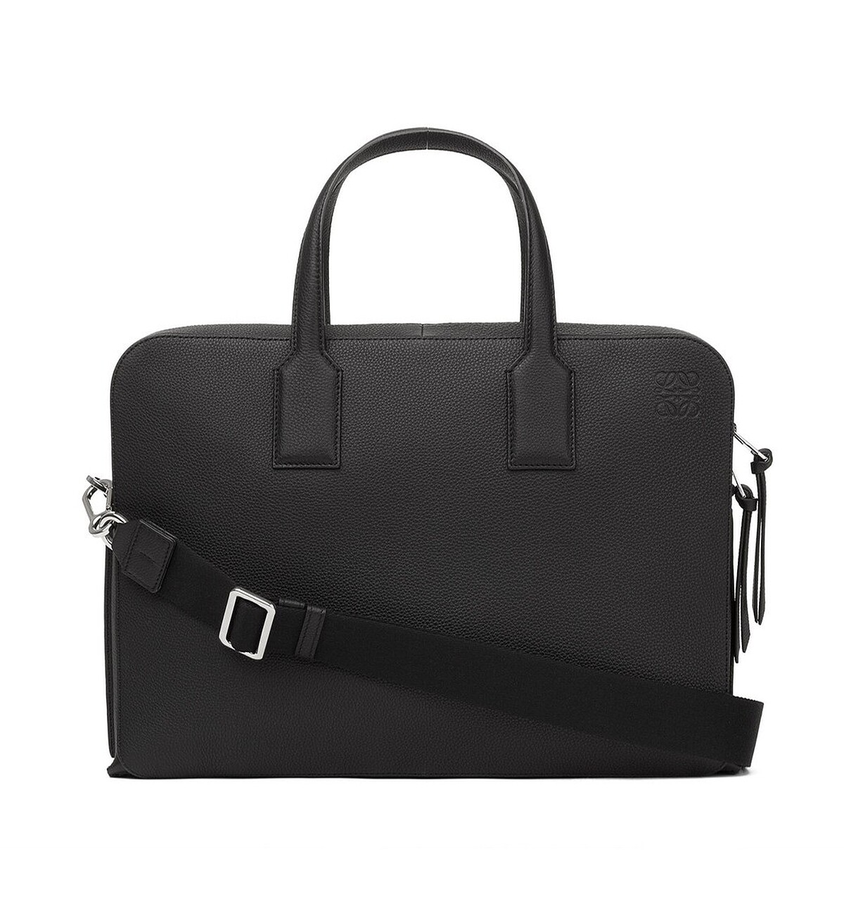 Loewe柔軟粒面小牛皮公事包，NT 74,000