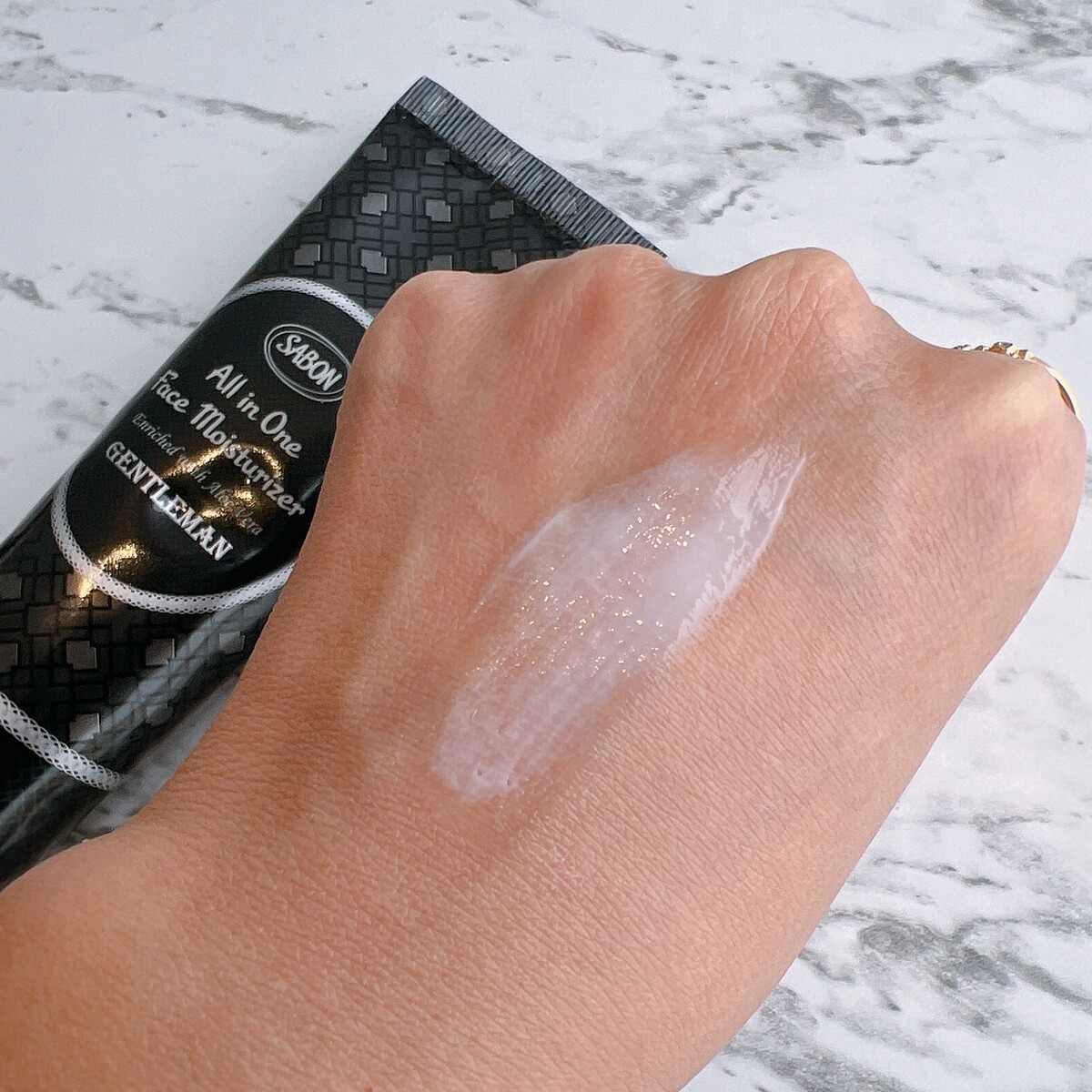 SABON紳士臉部保濕乳液質地。