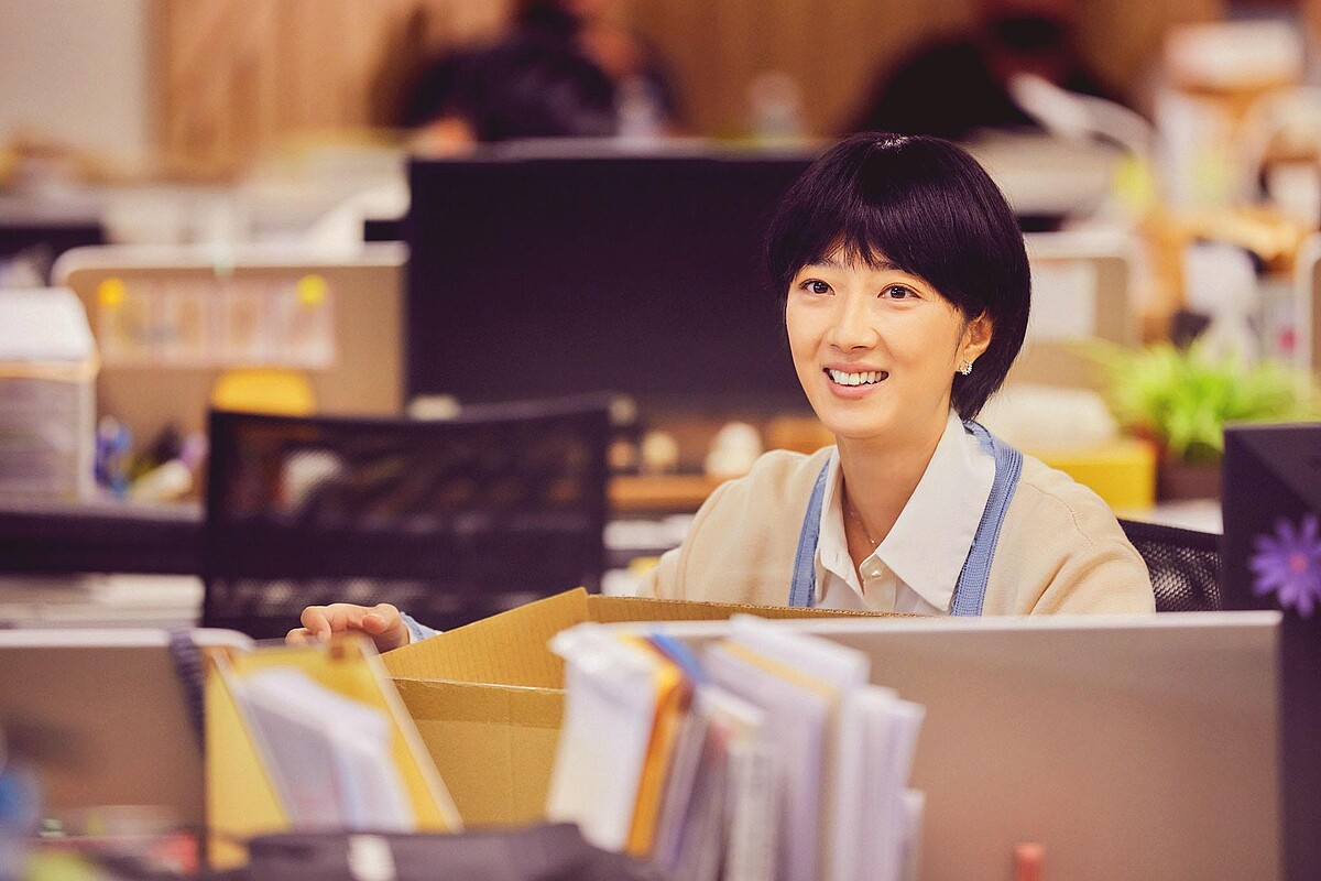 在《台北女子圖鑑》裡，桂綸鎂飾演的林怡姍是從台南北上工作的小資女，角色跨度超過20年