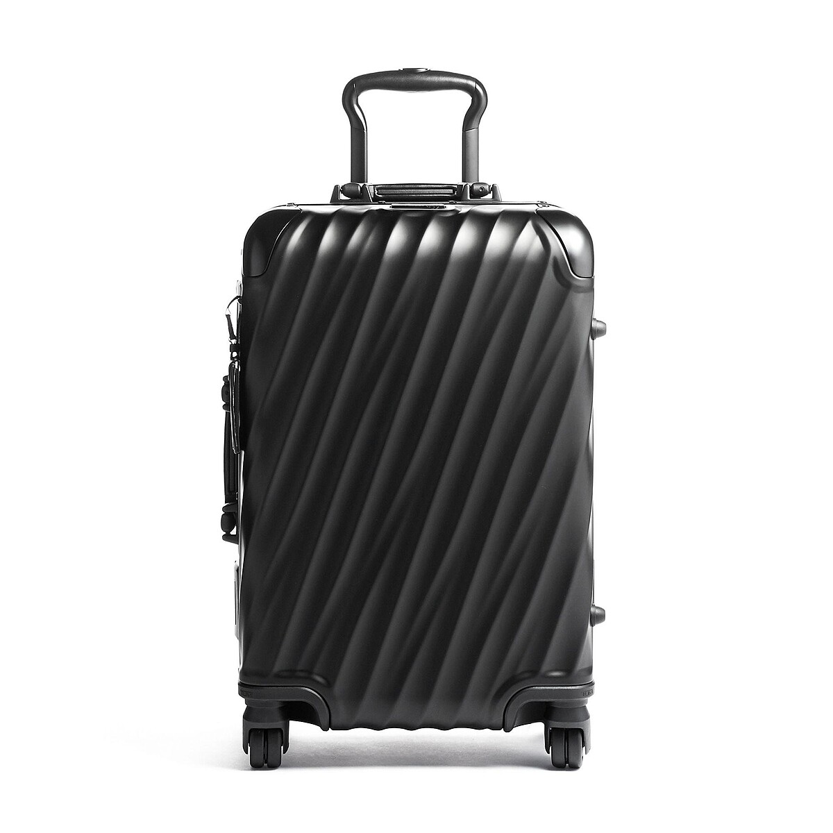 Tumi 19 Degree旅行箱，NT42,800。