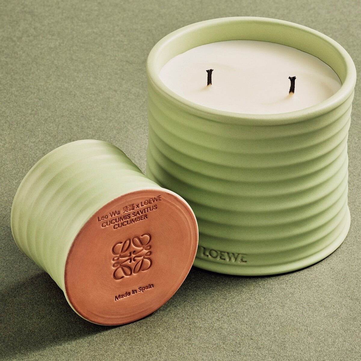 LOEWE小黃瓜香氛蠟燭小款NT2800、中款NT6200