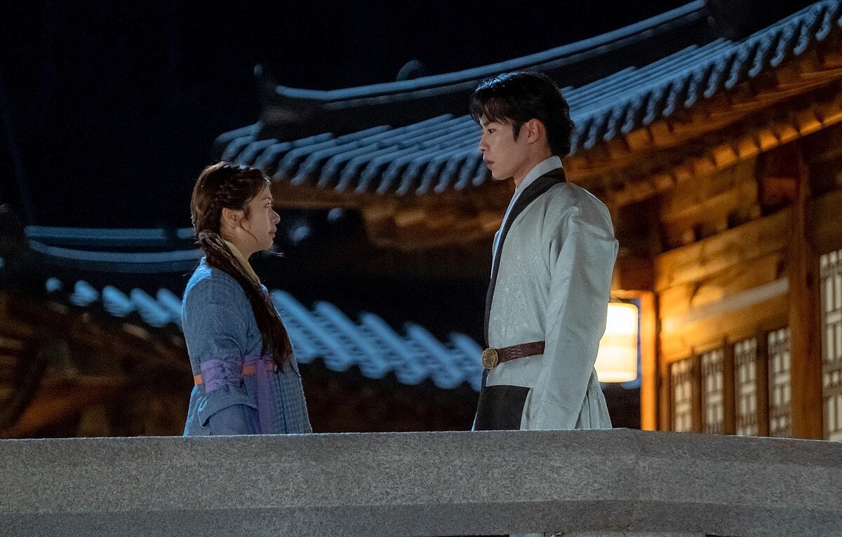 《還魂》庭沼珉 李宰旭 雙向箭頭奔向對方