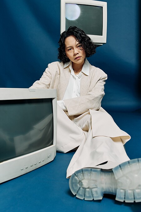 凹與山主唱暨《Modern Problem》專輯製作人小凹