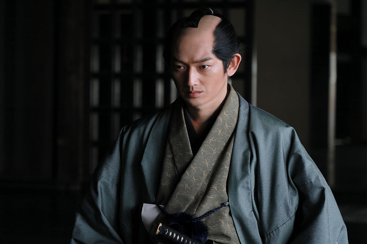 永山瑛太飾演與北齋形成莫逆之交的小說家柳亭種彥