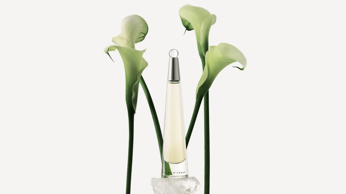 三宅一生Issey Miyake 2006年推出一生之水淡香精版本。