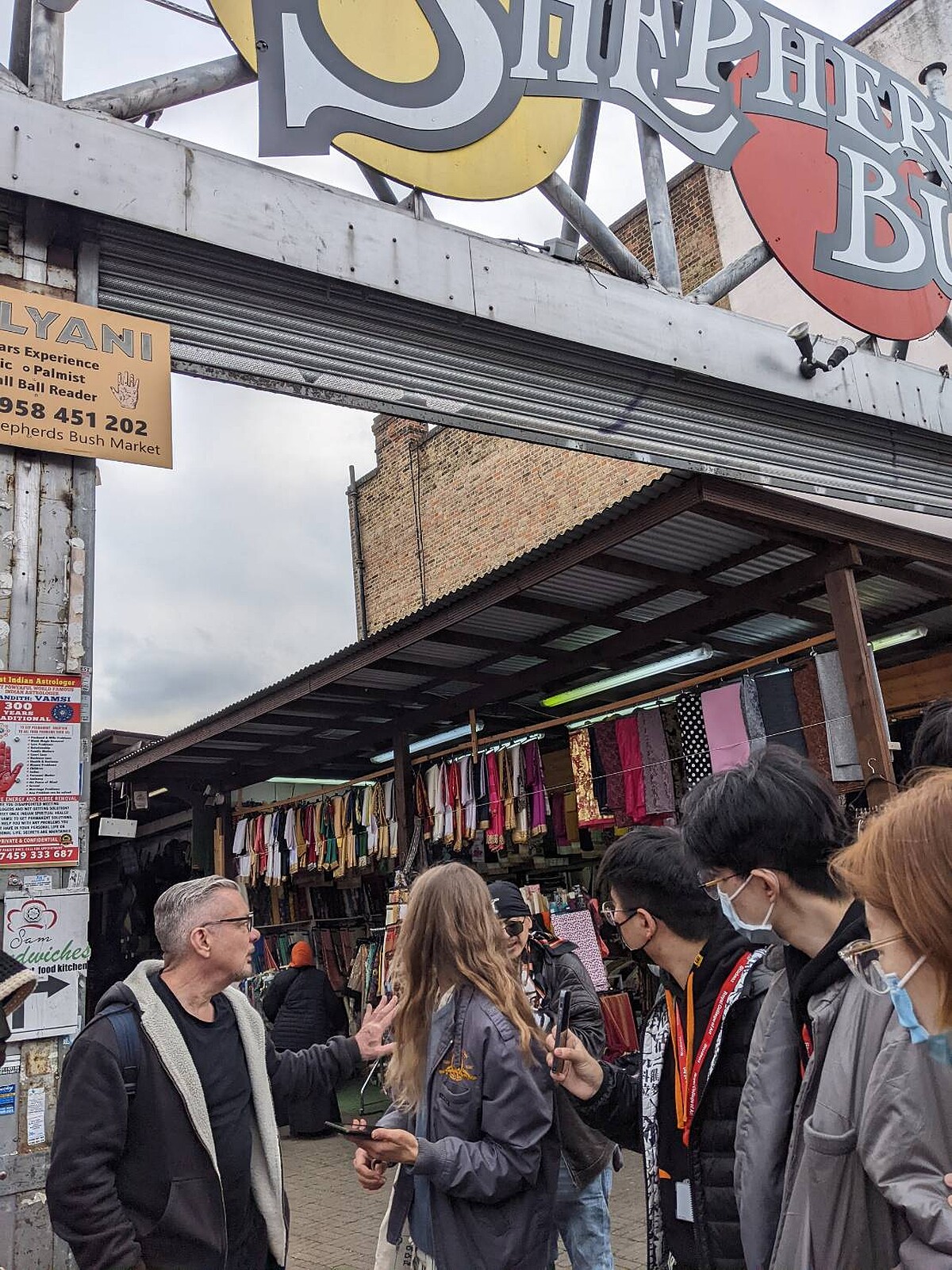 倫敦Shepherd&rsquo;s Bush市場入口。