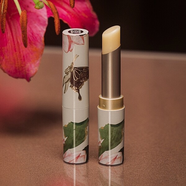 FreshO2 X珍藏故宮郎世寧系列夏荷出水感應換色唇棒，NT699