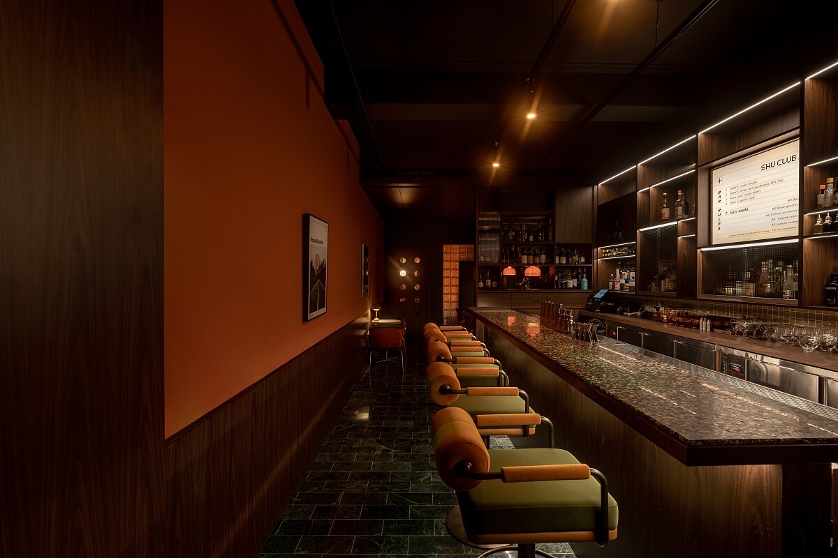 「SHU Club」呈現60年代美式摩登復古風格。