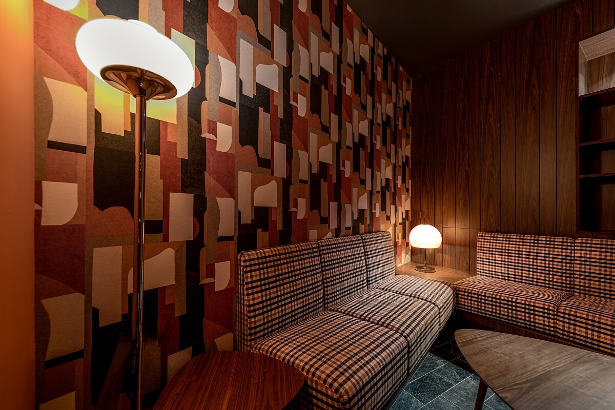 體驗台中限定的一夜迷幻的好去處。