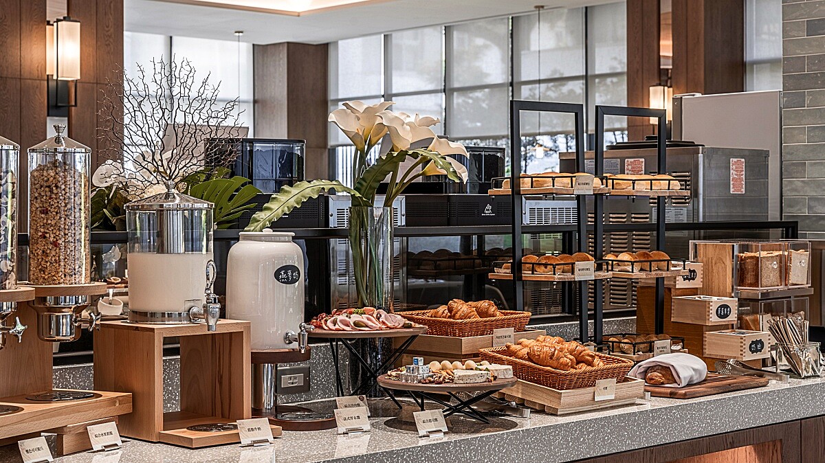 「榕廷百匯餐廳」