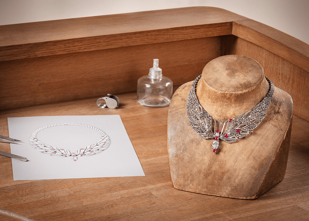 CYMBALE項鍊，總重12.64克拉的紅寶石，水晶，鑽石，縞瑪瑙。