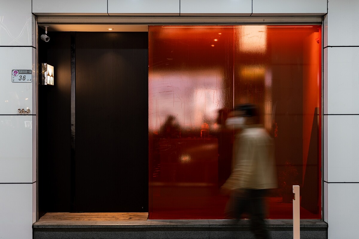 Bar Bridge 入口低調隱密。