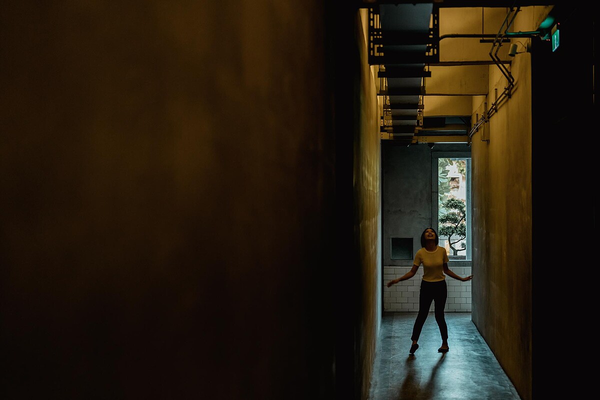 《光電獸# 34 - 無所事事》，《小花計畫2022-Re：小花盛開的回音》，展於金馬賓館當代美術館。