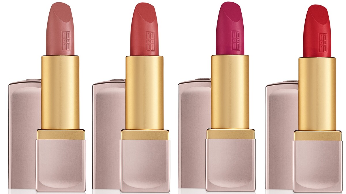 伊麗莎白雅頓完美無瑕緞光潤唇膏(左起)Nude Blush、Embrace Pink、More Mulberry、Statement Redd，NT880