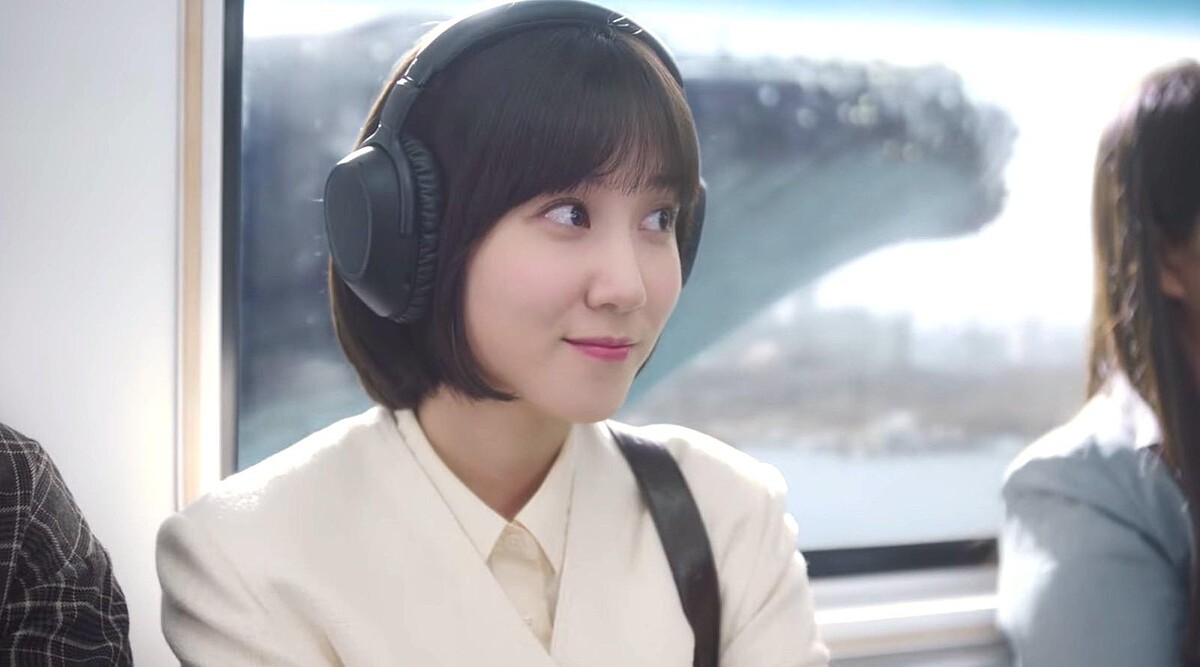 英禑搭地鐵出現鯨魚畫面首尾呼應