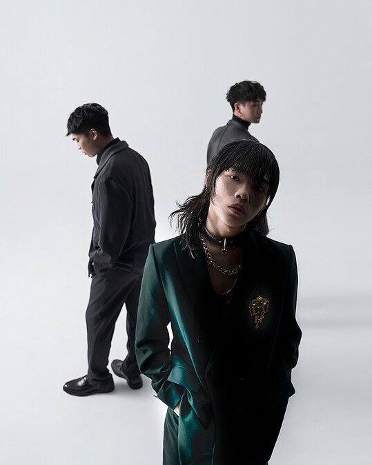 無菌室:左/鼓手昆璋、中/主唱細菌、右/鍵盤手鼎為