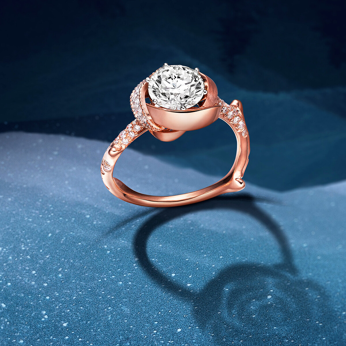 林曉同全新「我的玫瑰」系列戒指,18K玫瑰金、鑽石。