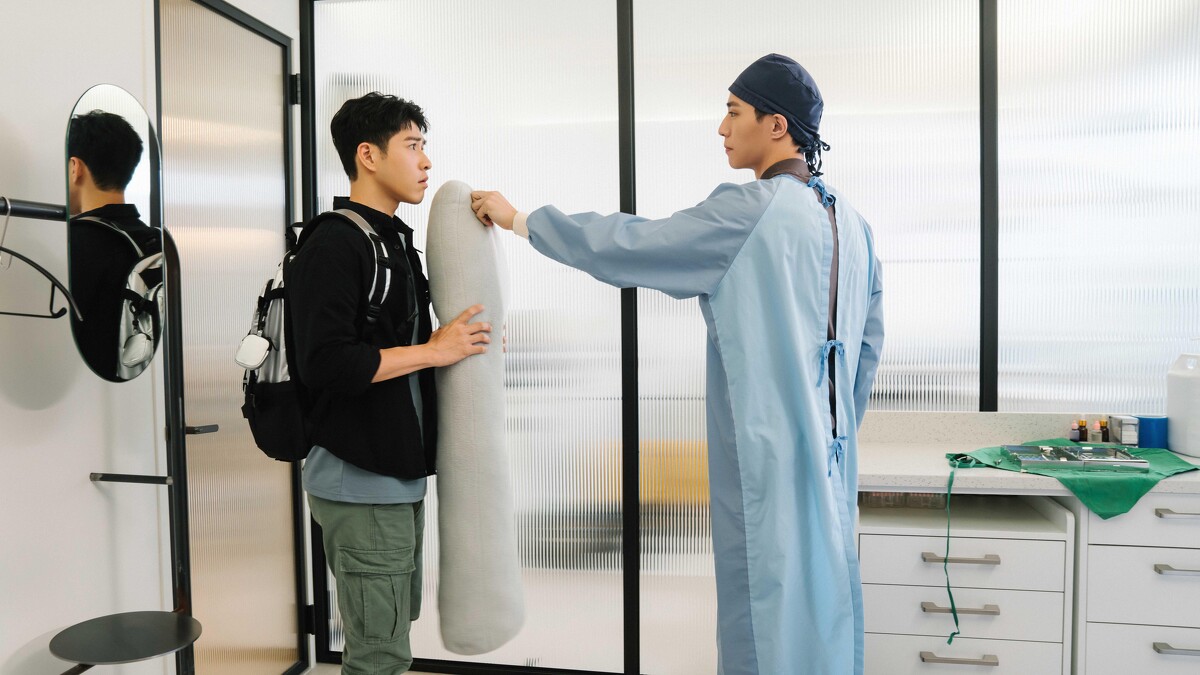 《我的牙想你》獲選今年「府中15」影展特別放映，吳岳擎（左）與余晉在預告裡狂撒糖