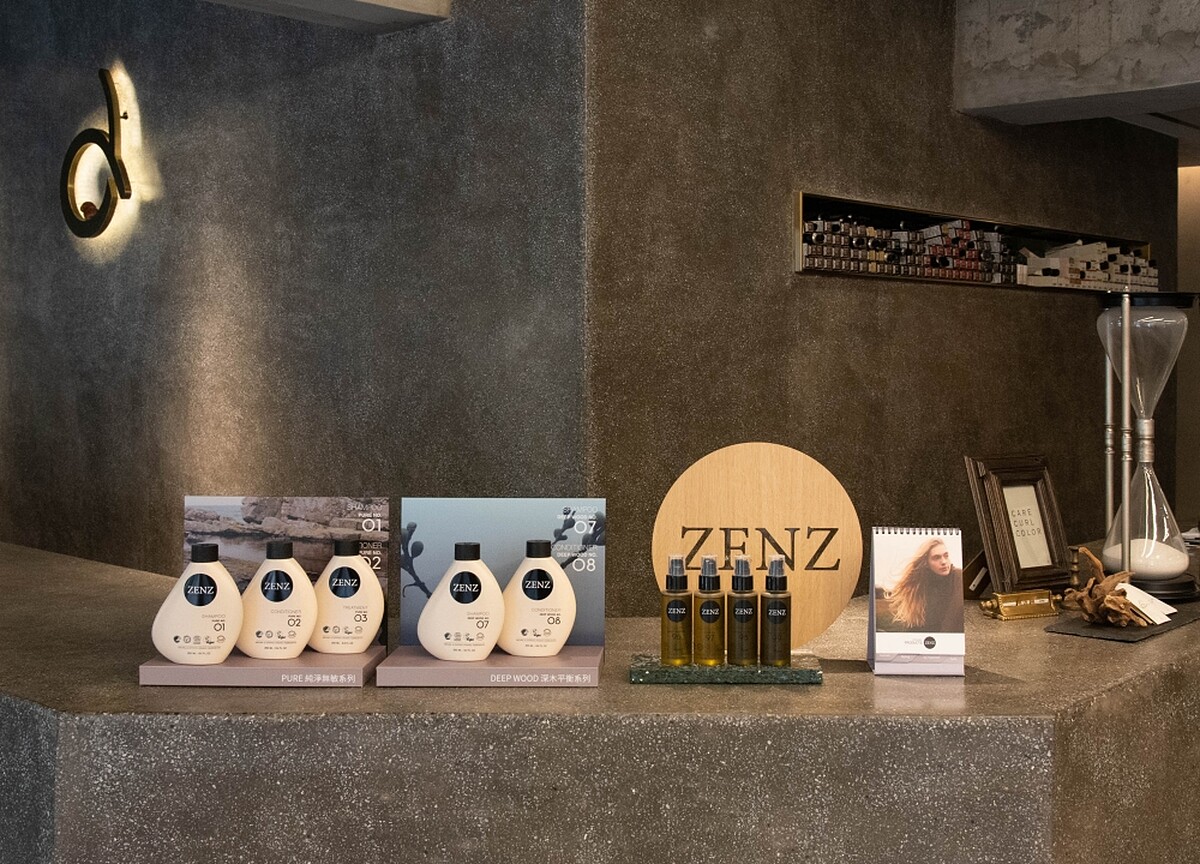丹麥ZENZ Organic與台北知名髮廊 Driven.By. Hair Salon合作提供兩款秀髮深度護理體驗。