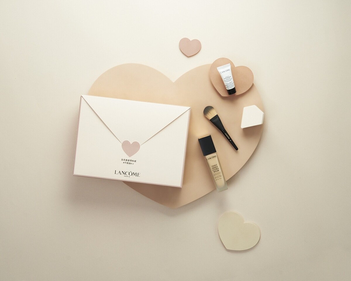 蘭蔻零粉感超持久粉底「全民真愛零粉感不脫妝組」情境圖。