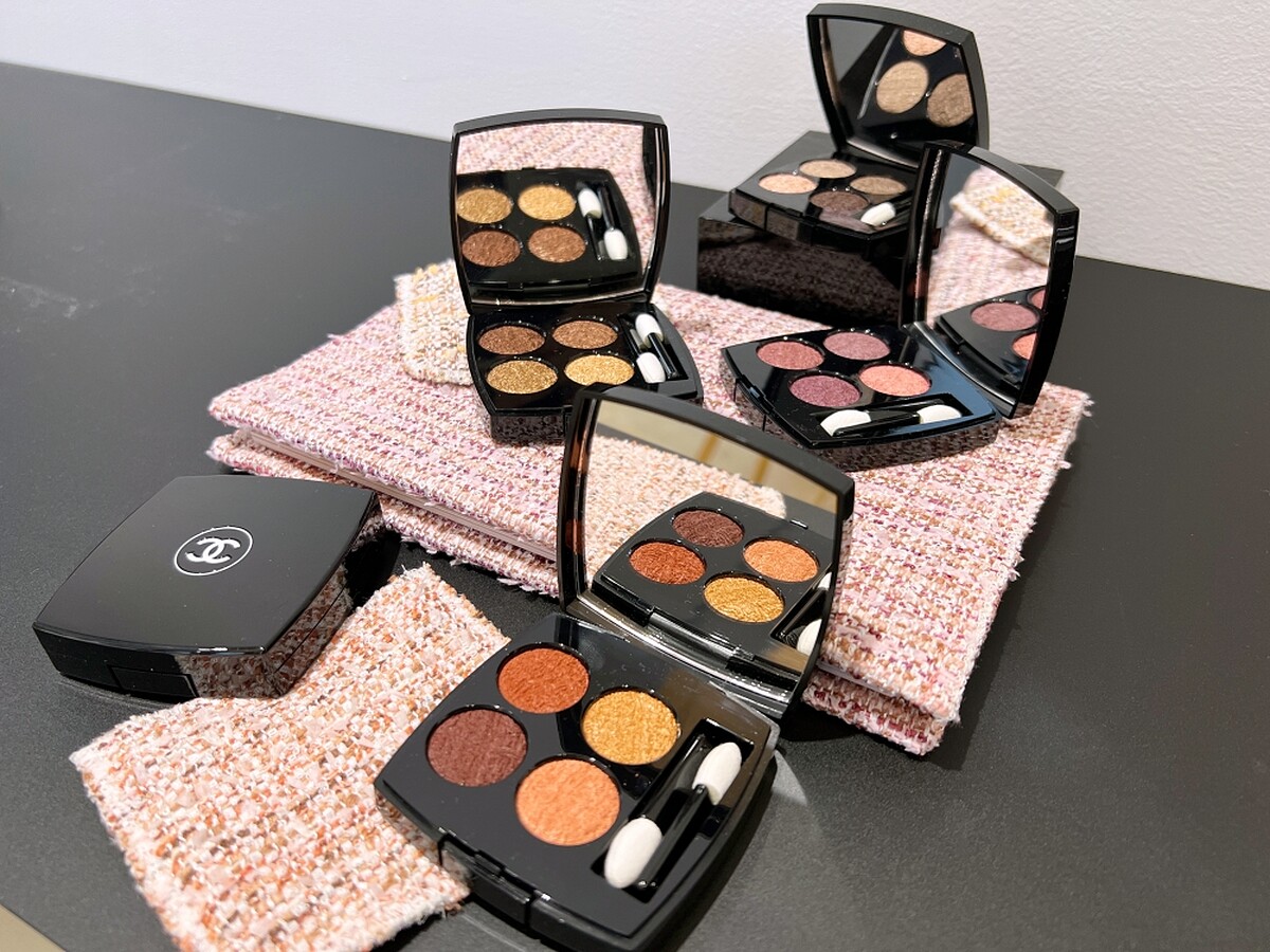 香奈兒斜紋軟呢四色眼影實品。