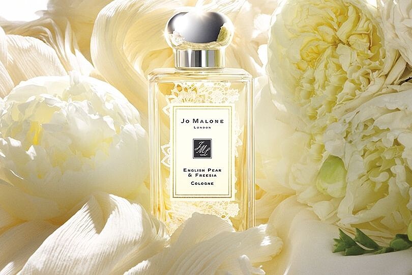 Jo Malone London英國梨與小蒼蘭香水婚禮蕾絲限定版。