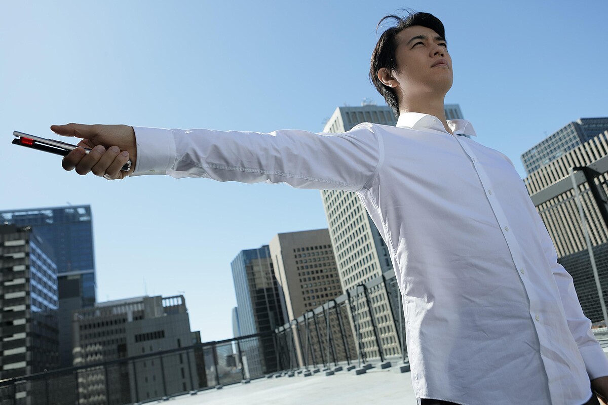 齋藤工飾演神永新二