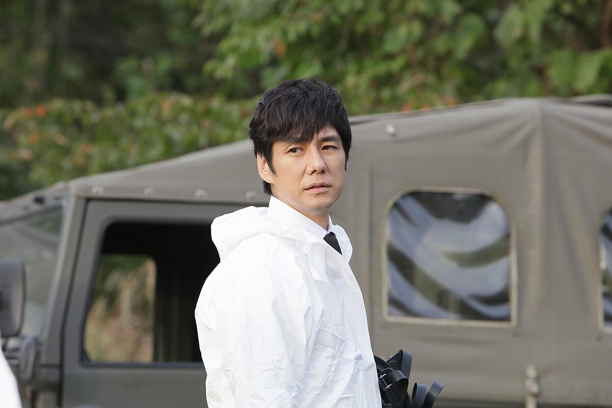 西島秀俊在《新．超人力霸王》飾演「禍特對」班長