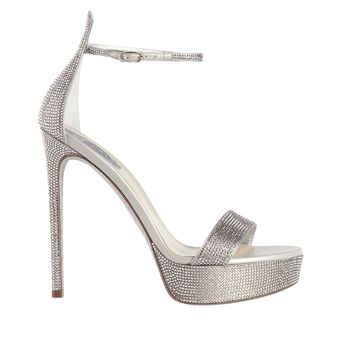 Ren&eacute; Caovilla 銀色絲緞高跟鞋，NT56,000。