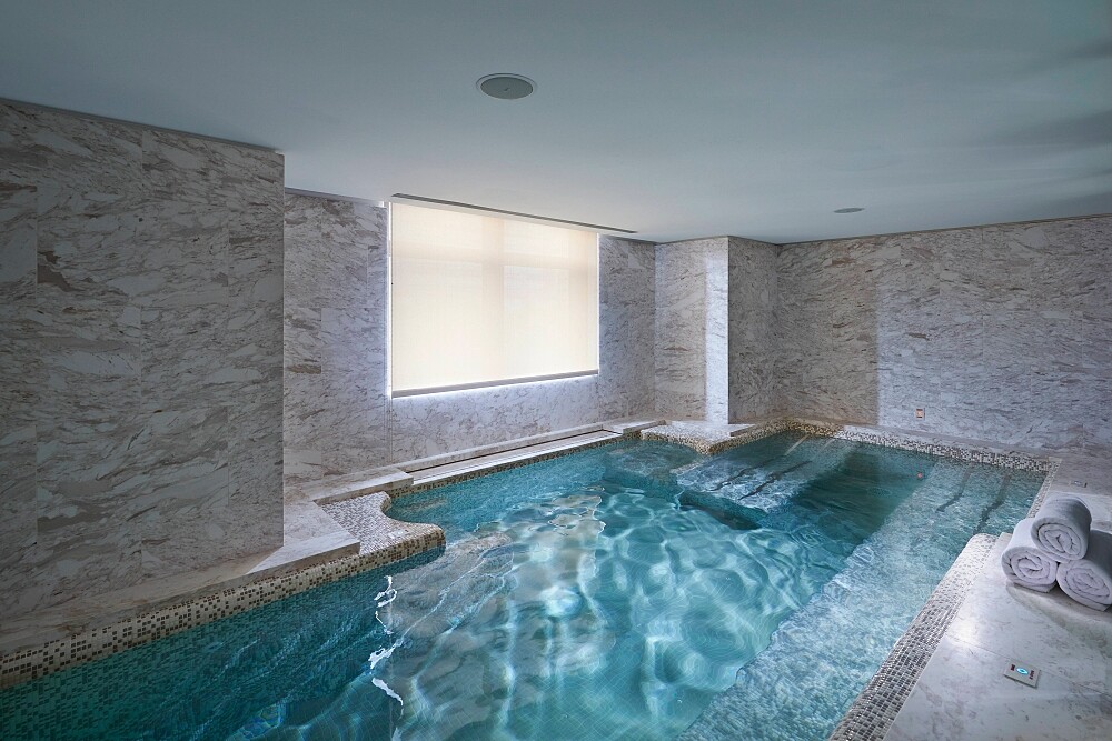 台北文華東方酒店The Spa的水療設施活力池。