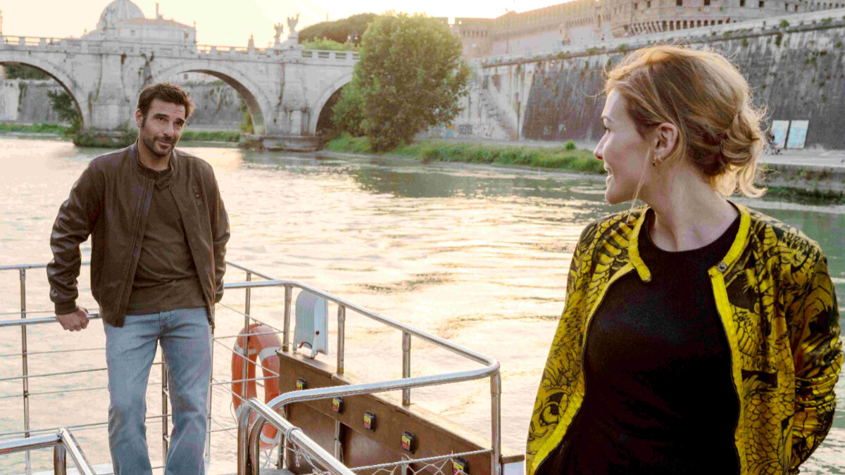 當愛情走到盡頭，你能找到翻頁的勇氣？《請為我在羅馬多留一天》電影中秋連假上映，大銀幕美不勝收！