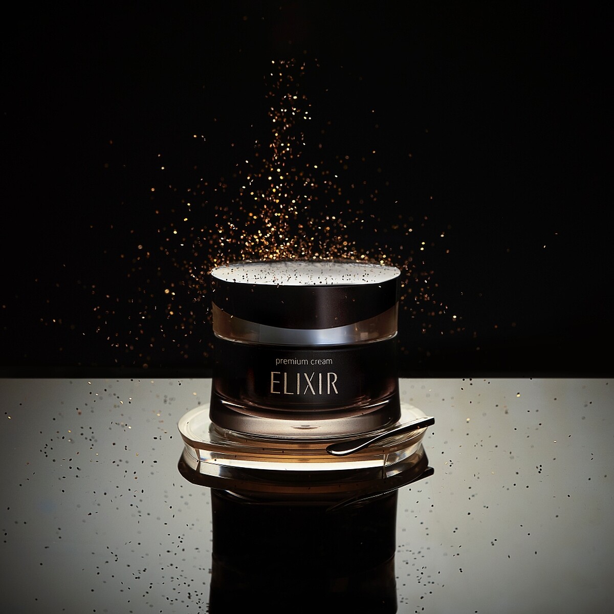 ELIXIR怡麗絲爾膠原50緊緻霜CP。