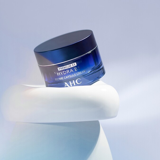 AHC超微導B5能量修護賦活霜。