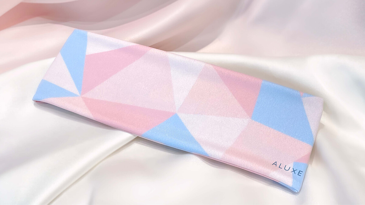 ALUXE亞立詩以行動響應公益路跑,提供「專屬頭帶及500元購物金」。