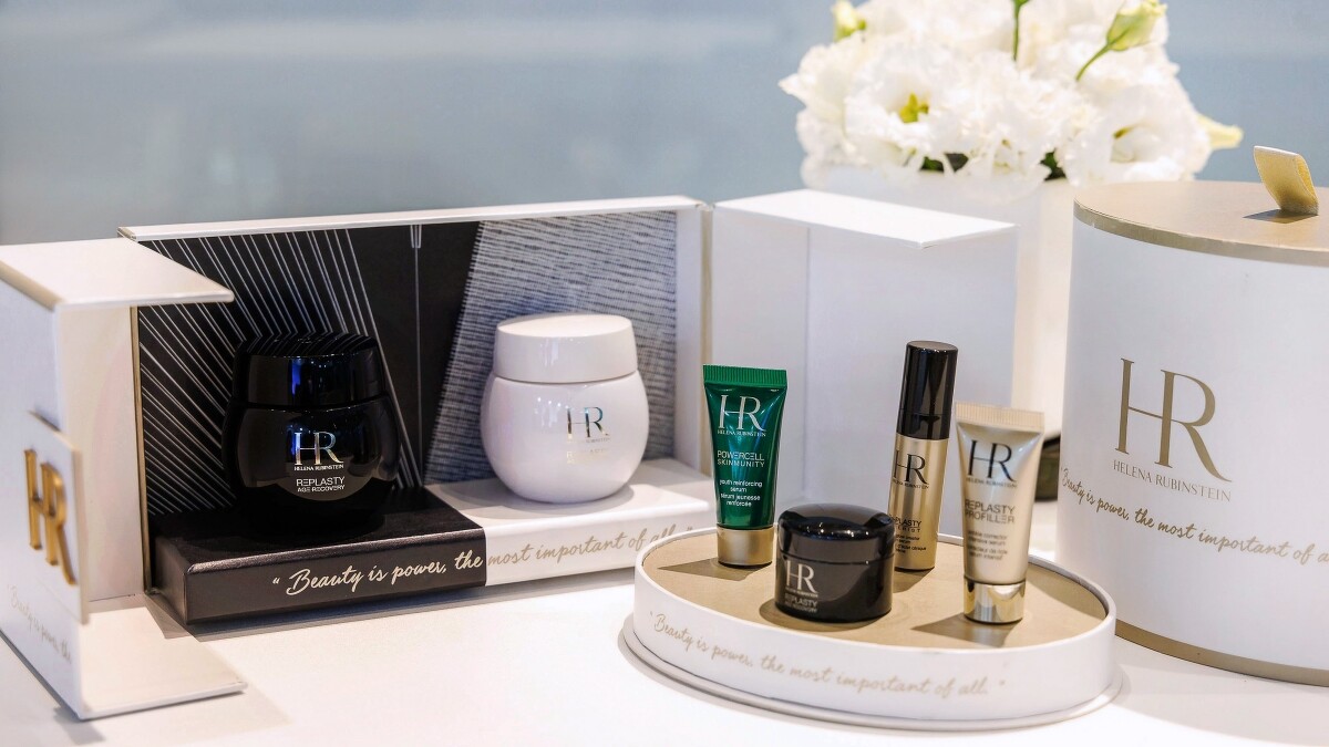 HR赫蓮娜黑白傳奇小奢華禮盒與高效明星傳奇禮盒。