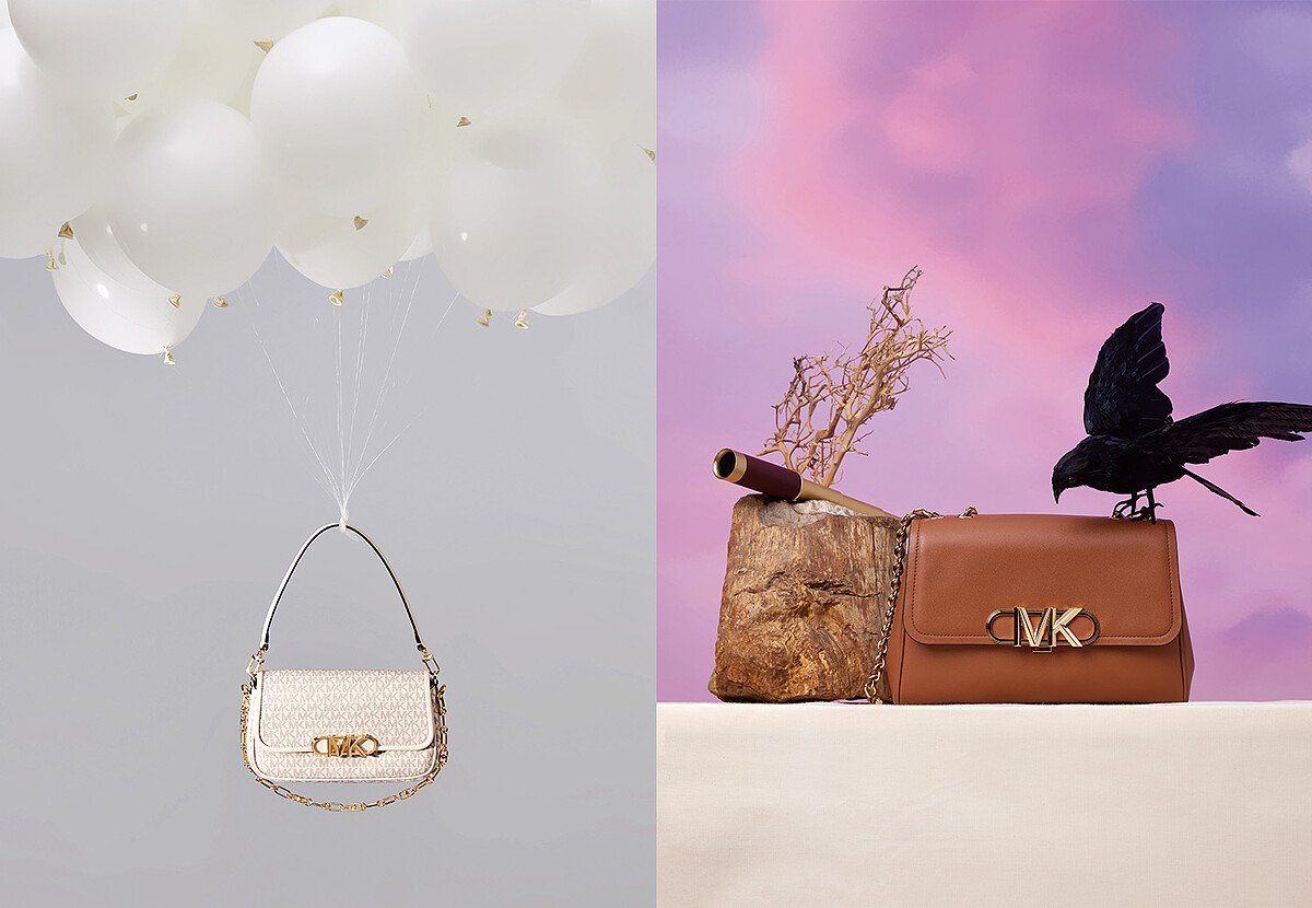 白色印花側背包；咖啡色鍊帶側背包all by Michael Kors。