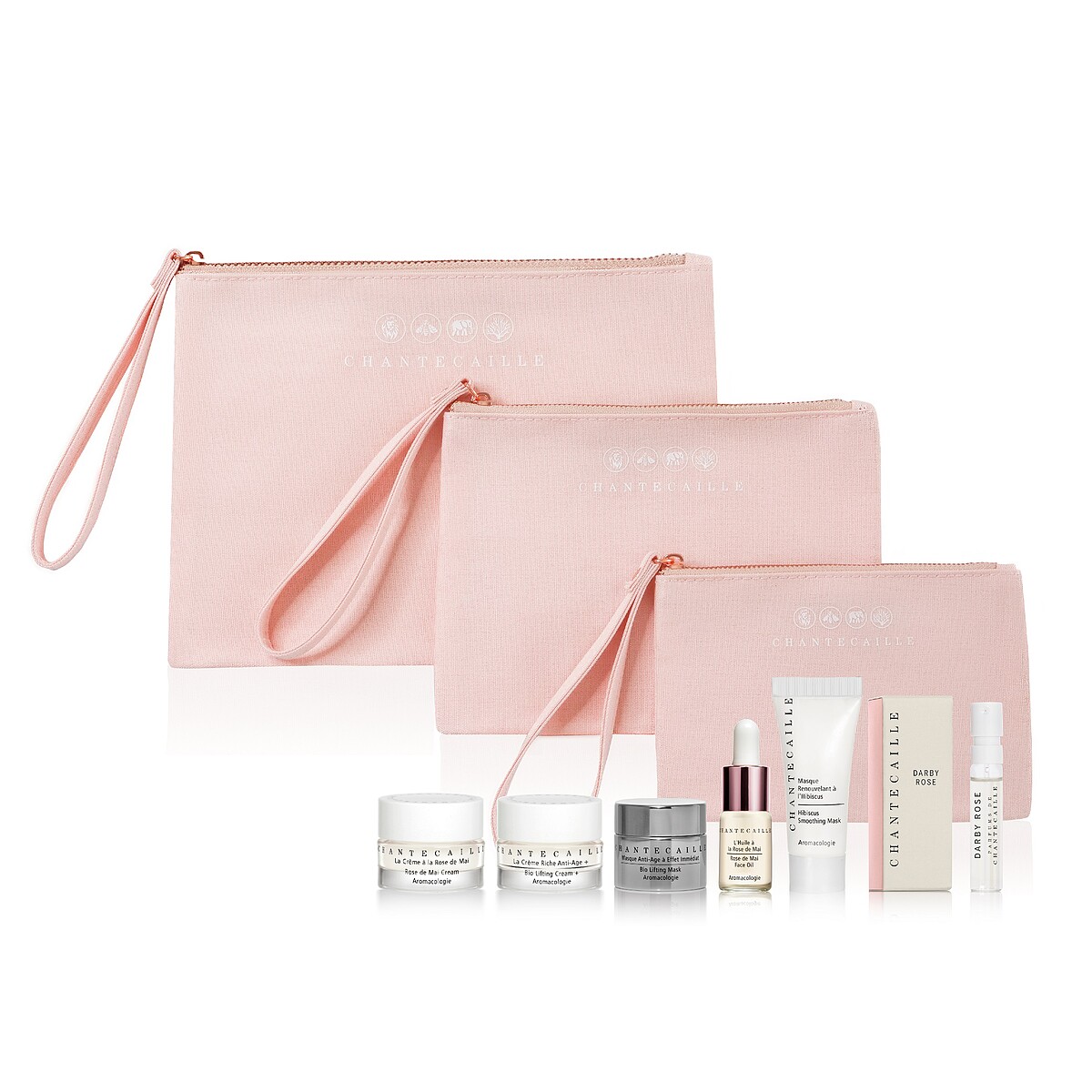 ⟪鑽光玫瑰香氛7件組⟫ 五月玫瑰花妍乳霜 5ml，五月玫瑰花妍極萃精華油 4ml，花妍煥采活膚面膜 8ml，鑽石級乳霜 升級版5ml，鑽石級面膜 升級版 5ml，達比玫瑰 試管香水 2ml，玫瑰隨身帆布收納包三入，價值NT$5,506。