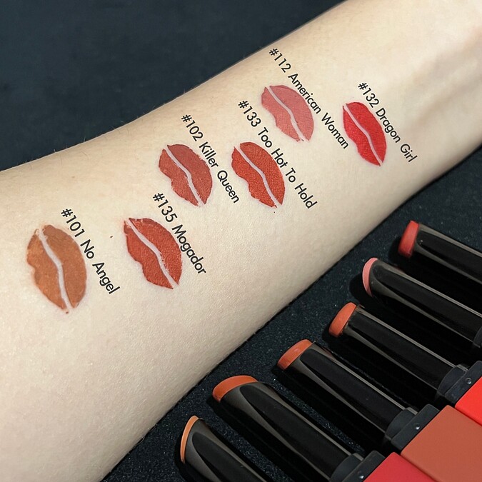 NARS 特霧絲柔持色唇膏六色手部試色。