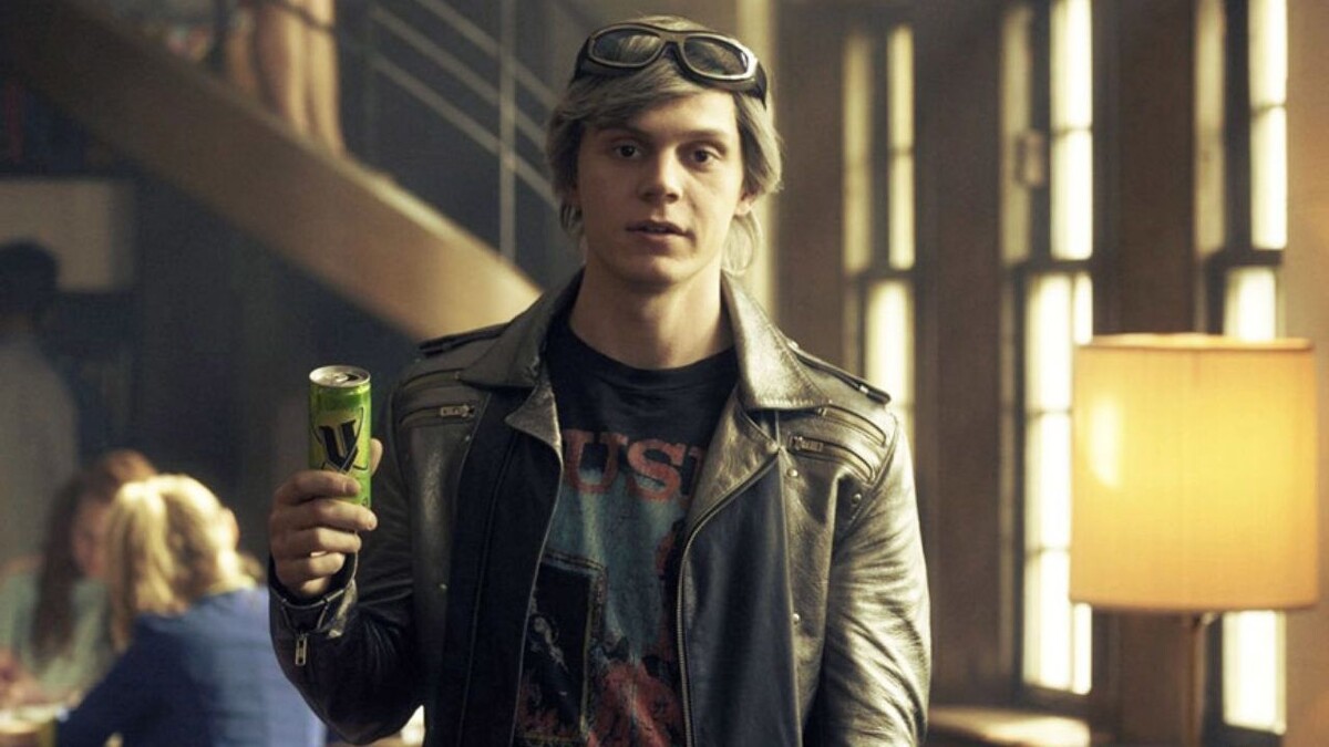 伊凡彼得斯是《X戰警》中的「快銀」