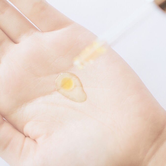 荷包蛋保養法，直接以「水+油」減法程序回應肌膚真實需求。