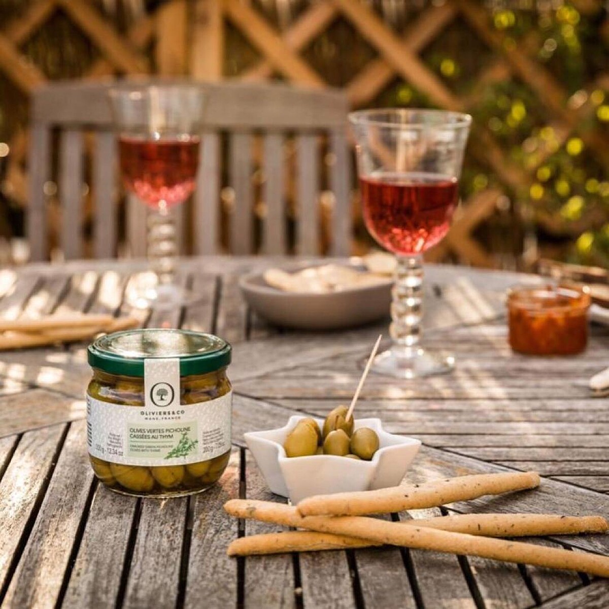 手工橄欖油脆餅＆脆棒，售價NT350元。