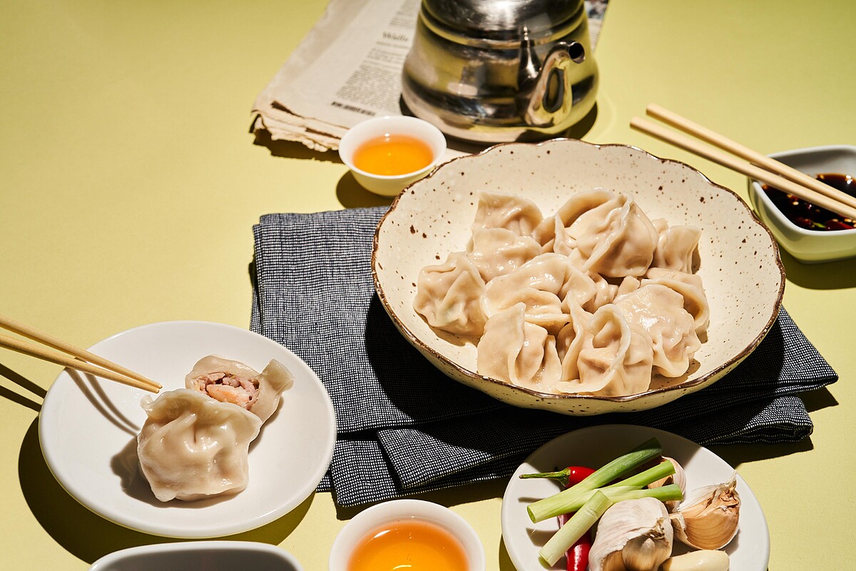 復刻天津衛招牌口味「翠玉三鮮水餃」嚴選當令食材，一嚐肉鮮、菜鮮、海鮮的契合滋味