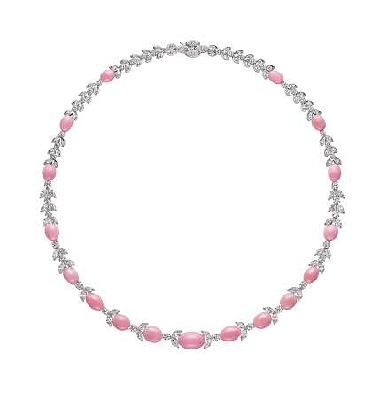 白K金與珍珠項鍊，Mikimoto。